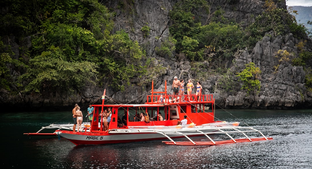 tropical island boat tour