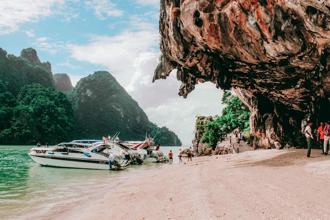 tropical island boat tour