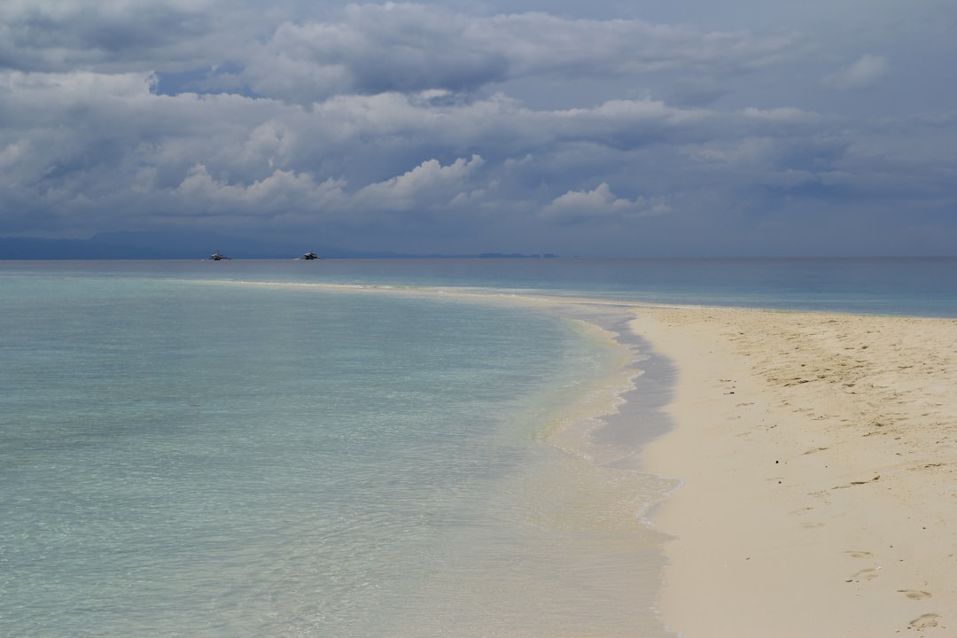 cebu beach smartphone